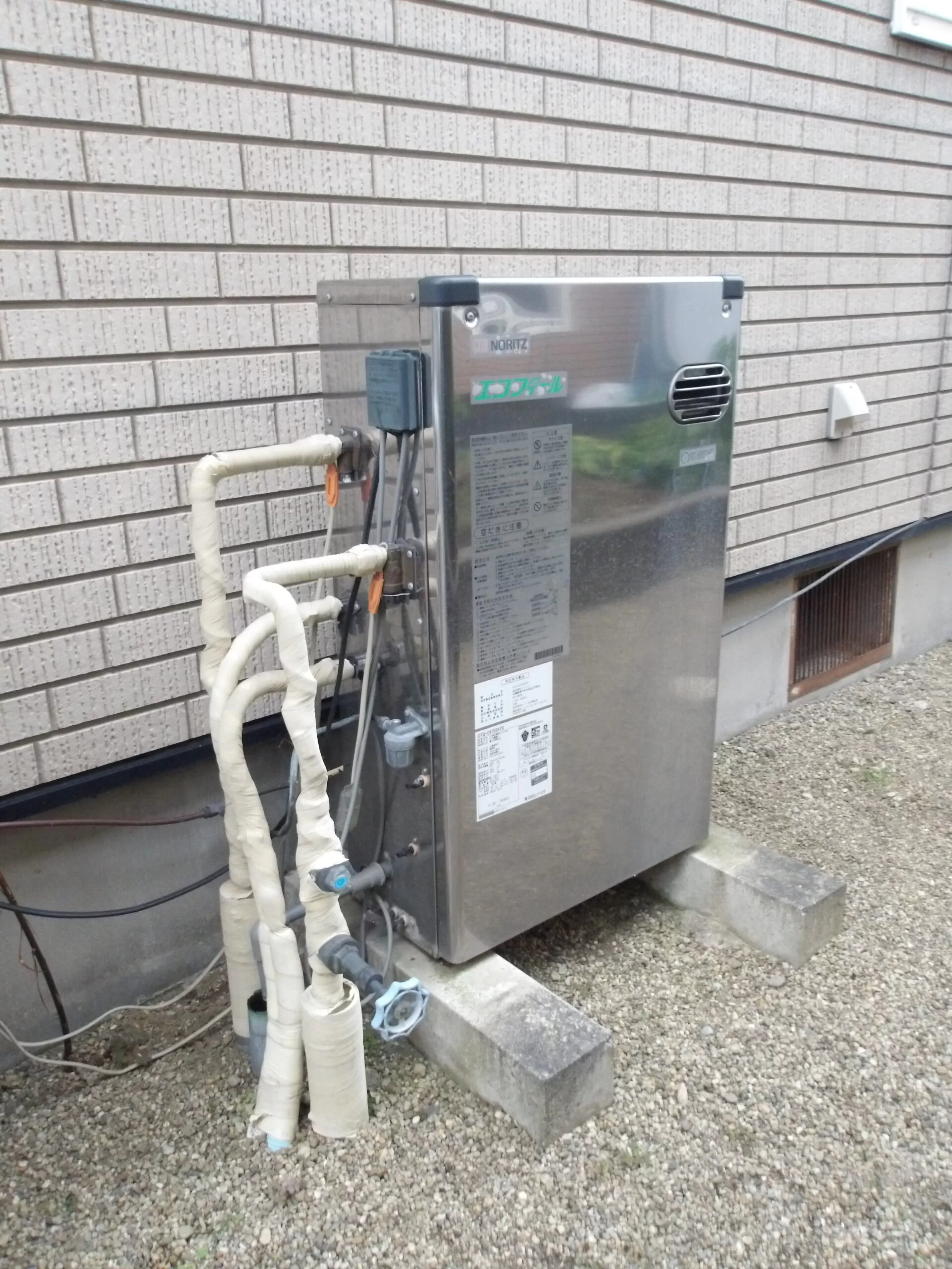   石油給湯器　長府製作所KIBF-4770DA交換（宮城県黒川郡大和町吉岡南）の施工前画像 / 宮城・仙台・山形の給湯器交換［シマツ］